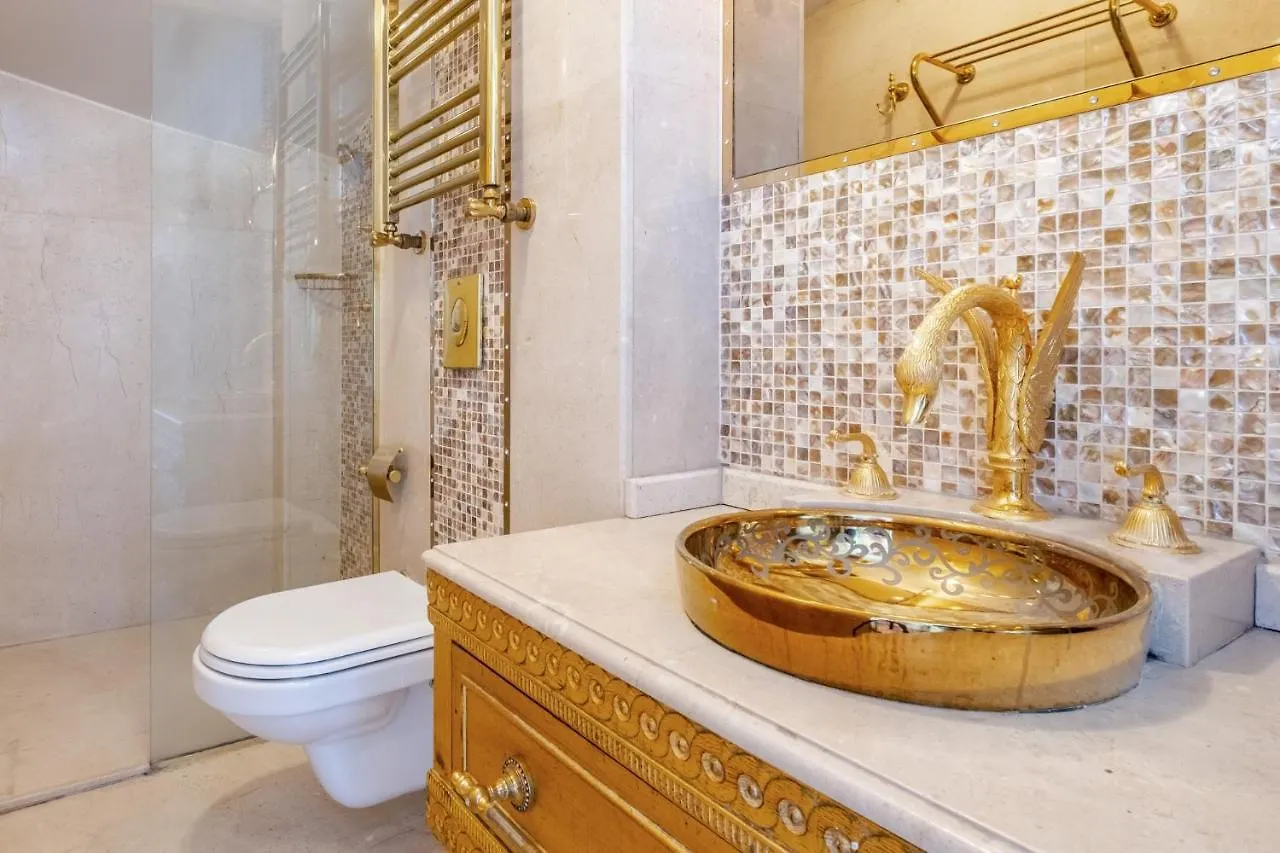 Exquisite Studio In Historic Mansion In Beylerbeyi Istambul 0*,  Turquie