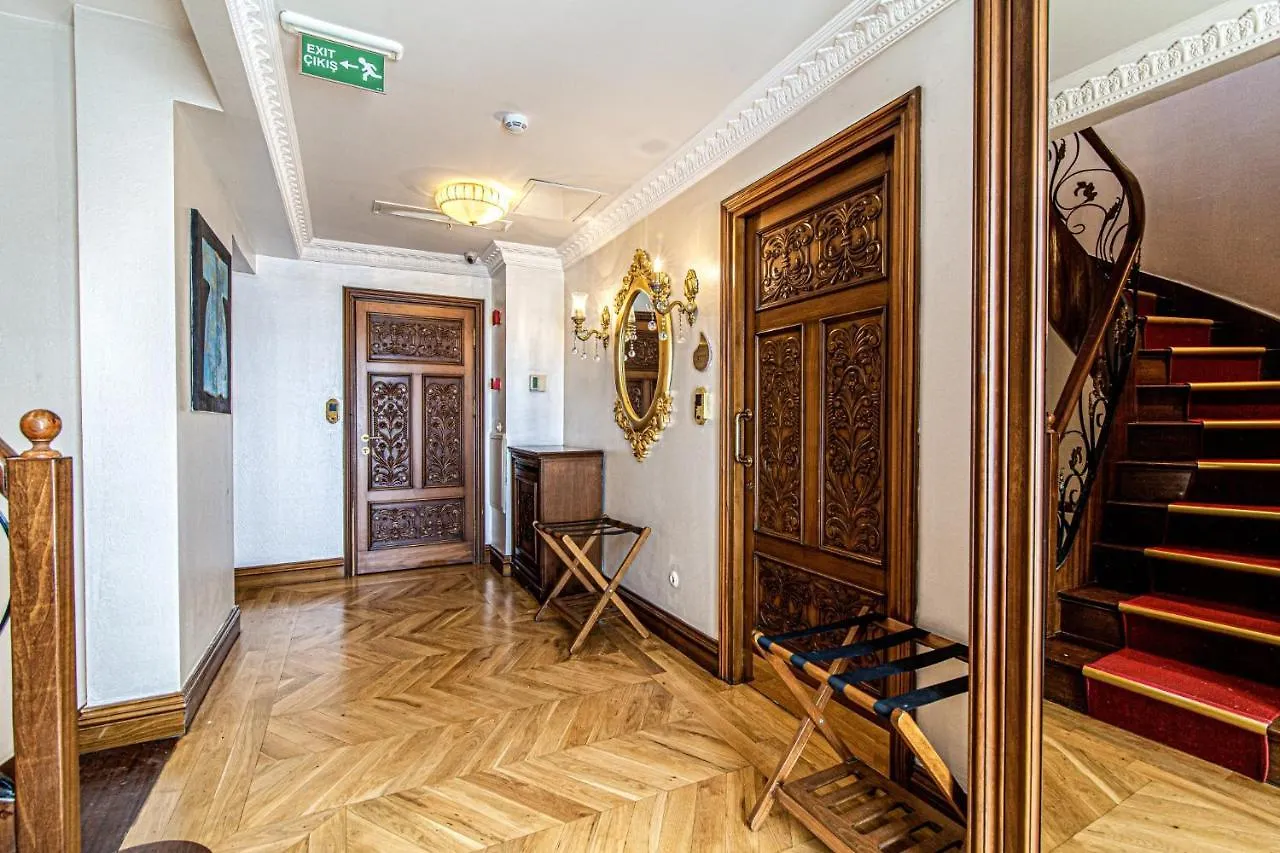 Exquisite Studio In Historic Mansion In Beylerbeyi Istambul 0*,